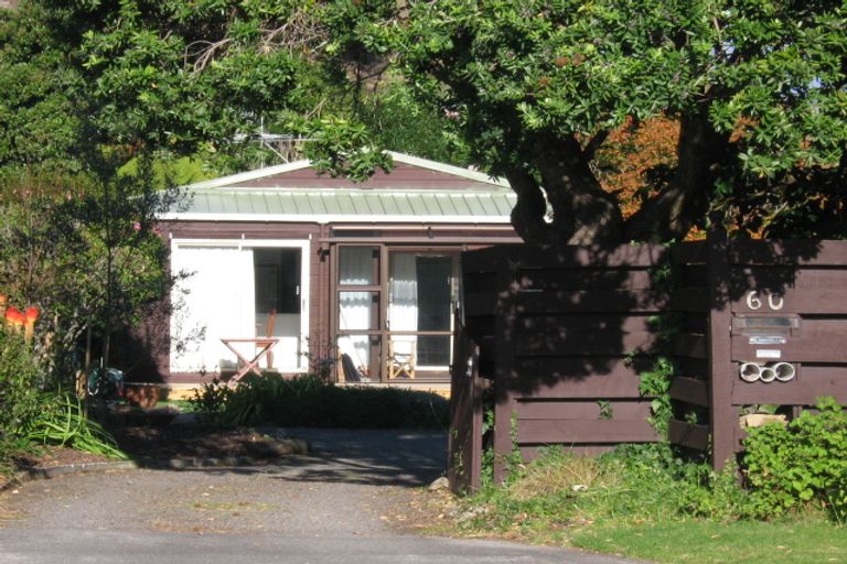 Photo of property in 60 Te Moana Road, Waikanae Beach, Waikanae, 5036