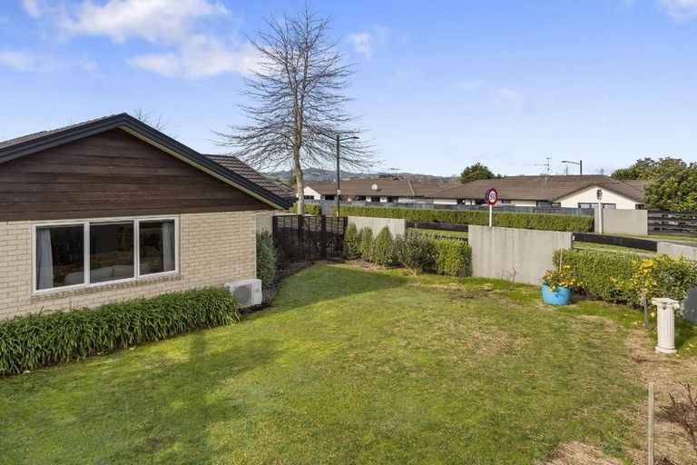 Photo of property in 1 Inverness Drive, Pyes Pa, Tauranga, 3112