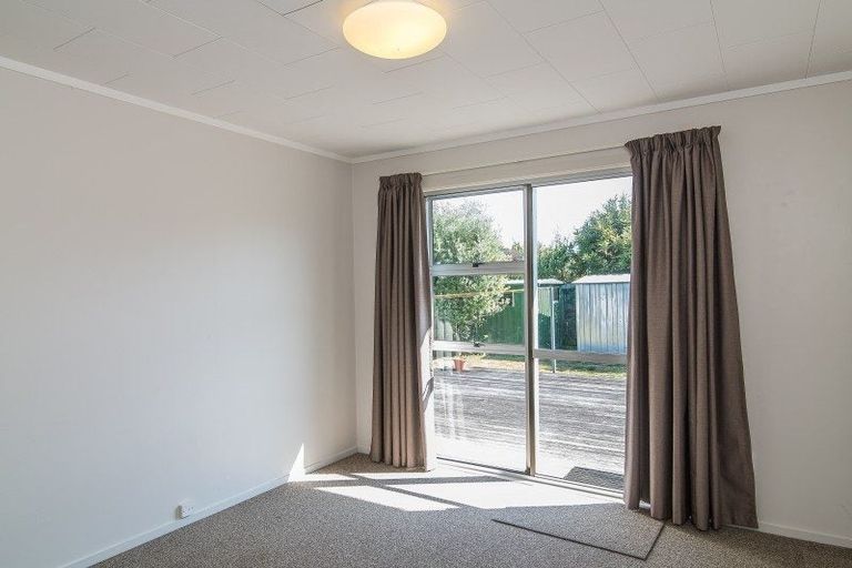 Photo of property in 11a Graham Grove, Waikanae, 5036