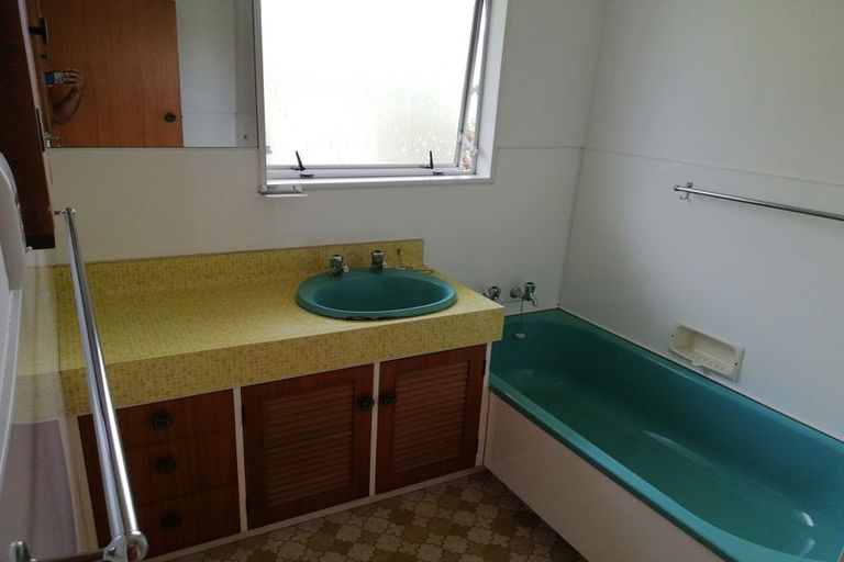 Photo of property in 84 Freyberg Avenue, Tamatea, Napier, 4112