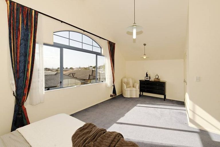 Photo of property in 52a James Laurie Street, Henderson, Auckland, 0612
