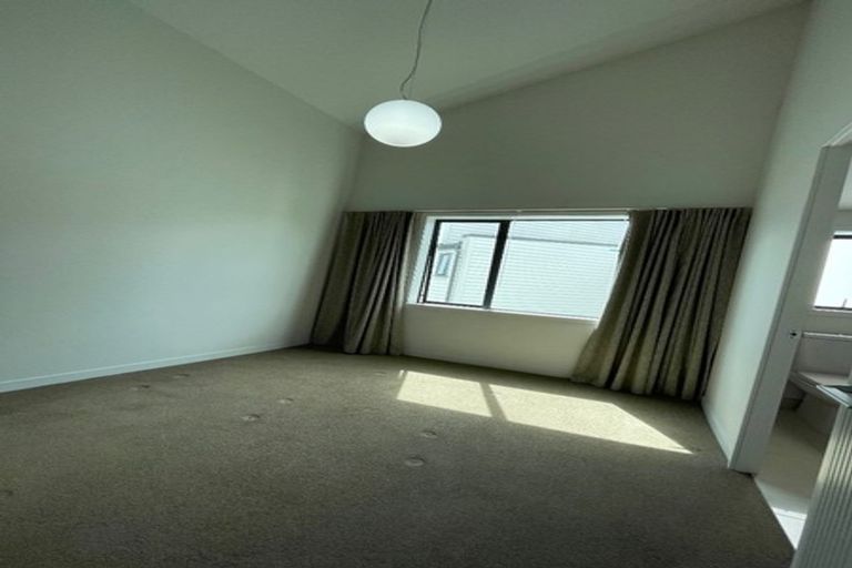 Photo of property in 303 Murphys Road, Flat Bush, Auckland, 2019