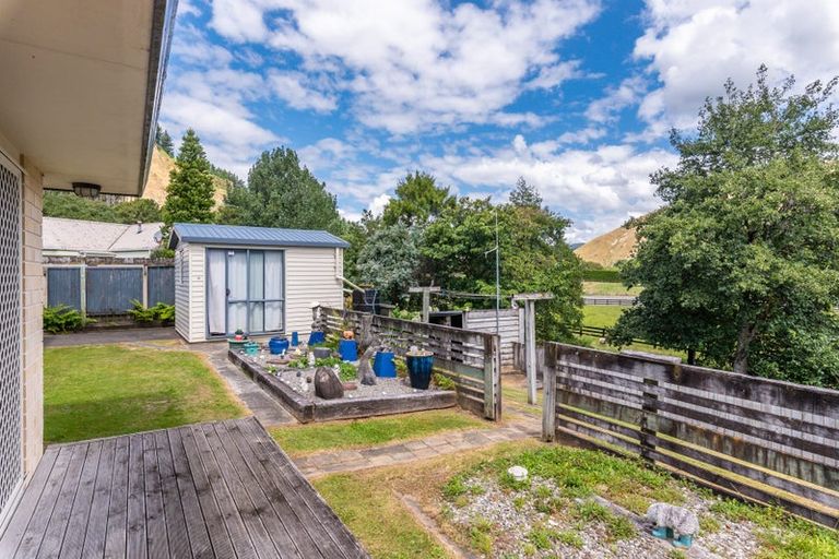 Photo of property in 48 He Awa Crescent, Waikanae, 5036