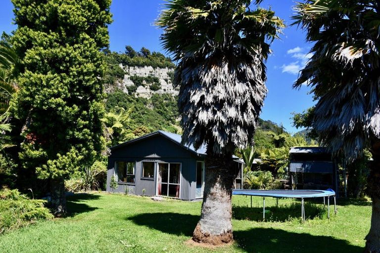 Photo of property in 21 Glasseye Drive, Little Wanganui, Karamea, 7893