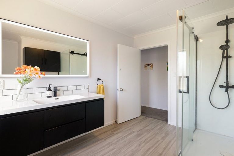 Photo of property in 11 Latta Place, Ngaruawahia, 3720