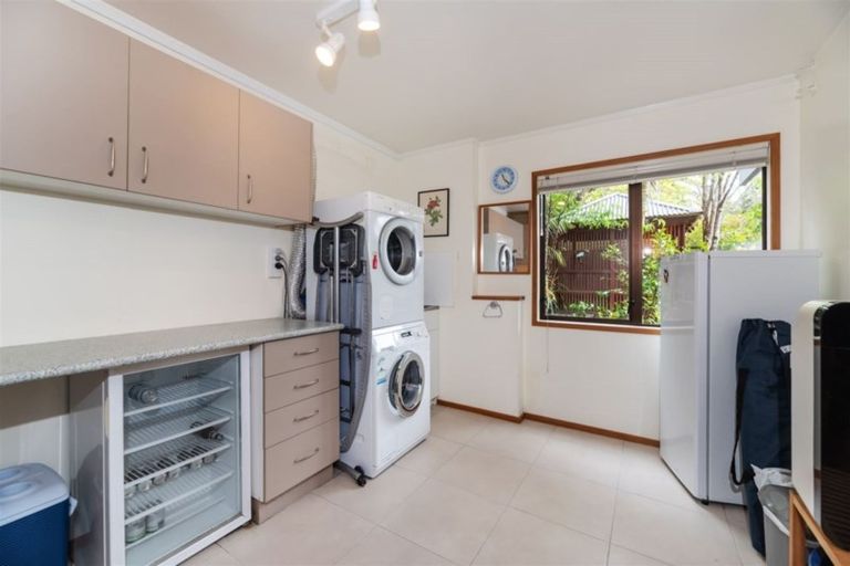 Photo of property in 227a Golf Road, Titirangi, Auckland, 0604