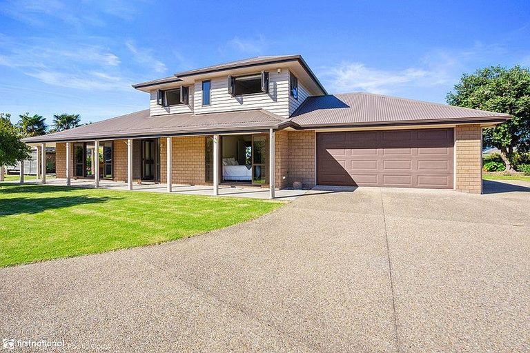 Photo of property in 39 Browns Drive, Waihi Beach, 3611