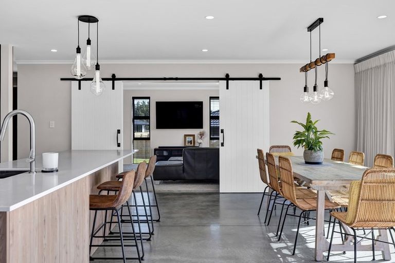 Photo of property in 10 Kararaina Close, Whalers Gate, New Plymouth, 4310