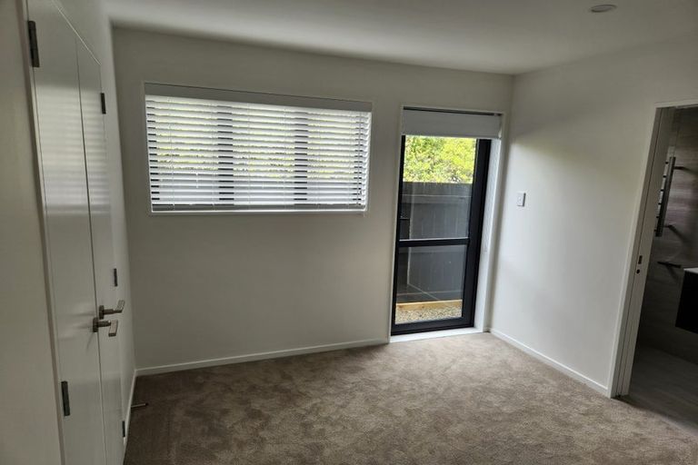 Photo of property in 64c Yeovil Road, Te Atatu Peninsula, Auckland, 0610