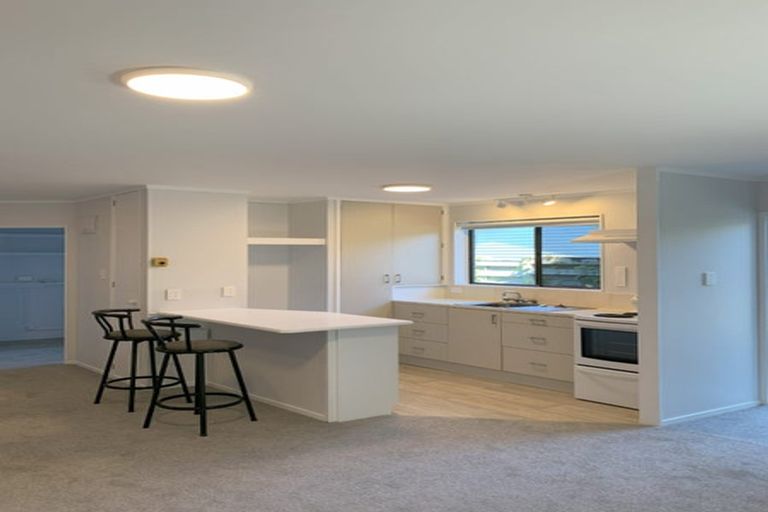 Photo of property in 23 Auld Street, Torbay, Auckland, 0630