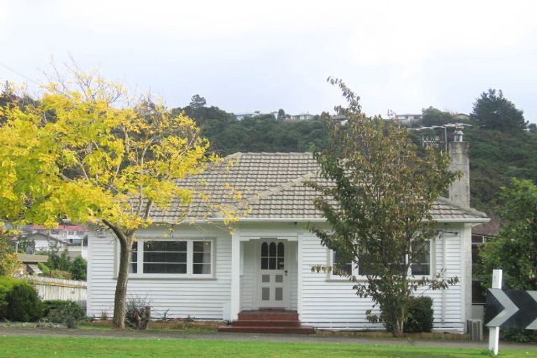 Photo of property in 92 Stokes Valley Road, Stokes Valley, Lower Hutt, 5019