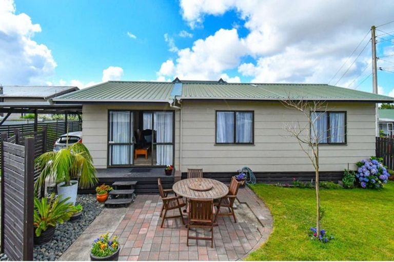Photo of property in 2/160 Porchester Road, Papakura, 2110