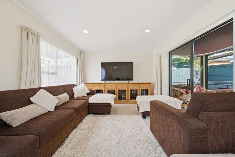 Photo of property in 26b Boundary Road, Opaheke, Papakura, 2113