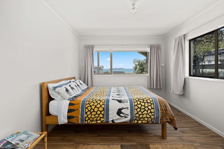 Photo of property in 10 Tara Place, Snells Beach, 0920