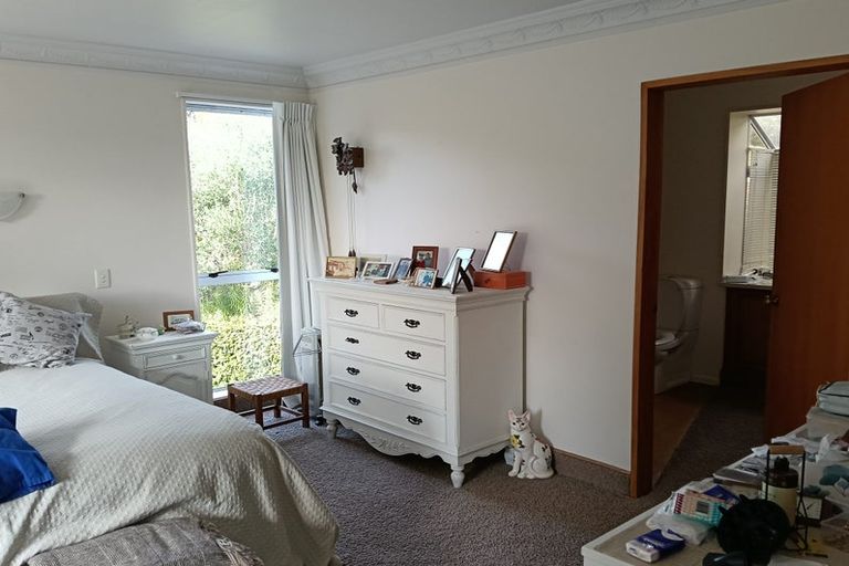 Photo of property in 16 Furneaux Grove, Whitby, Porirua, 5024