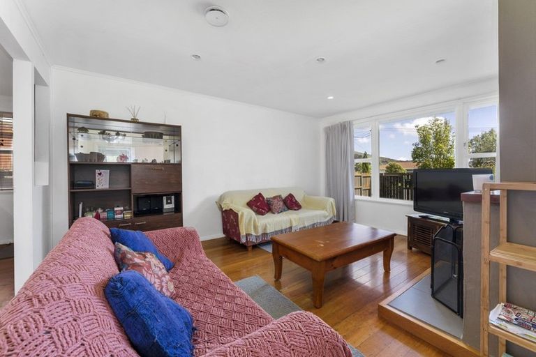 Photo of property in 9 Massey Street, Tawa, Wellington, 5028