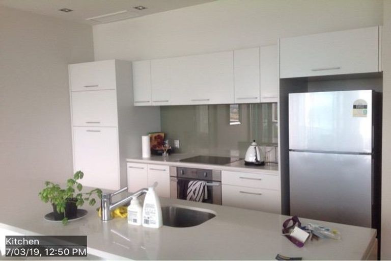 Photo of property in Sentinel Apartments, 1105/3 Northcroft Street, Takapuna, Auckland, 0622