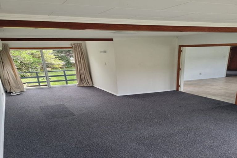 Photo of property in 12 Mahoe Street, Tawa, Wellington, 5028