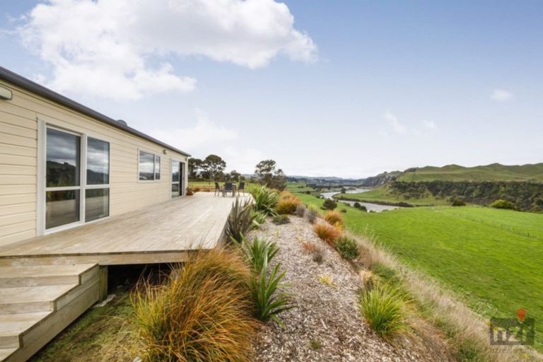 Photo of property in 73 Vinegar Hill Road, Hunterville, 4783