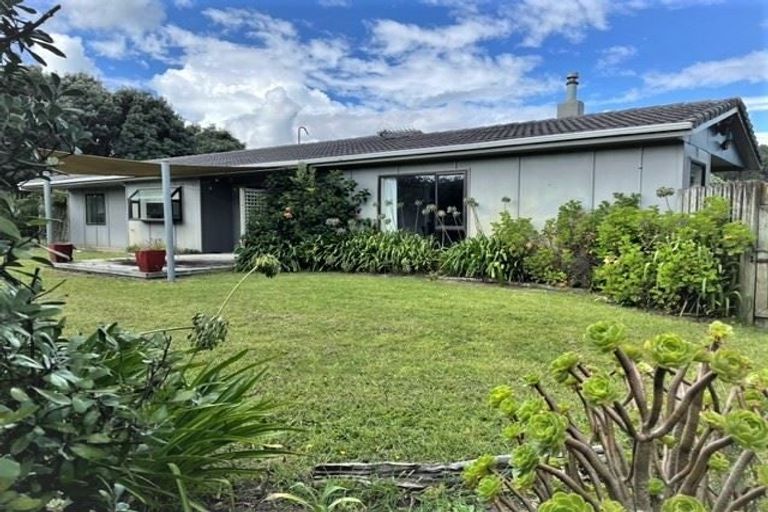 Photo of property in 20 Rua Avenue, Waitarere Beach, Levin, 5510