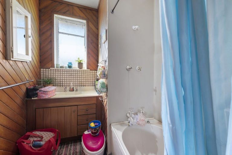 Photo of property in 46 Martin Street, Utuhina, Rotorua, 3015