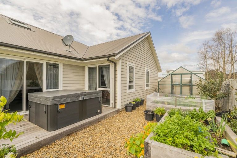 Photo of property in 5 Lady Jocelyn Place, Whitianga, 3510