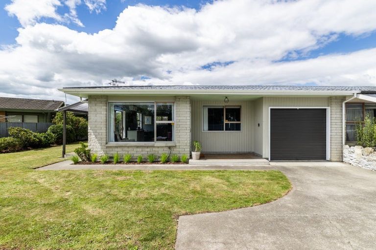 Photo of property in 4/500 Lyndon Road East, Hastings, 4122