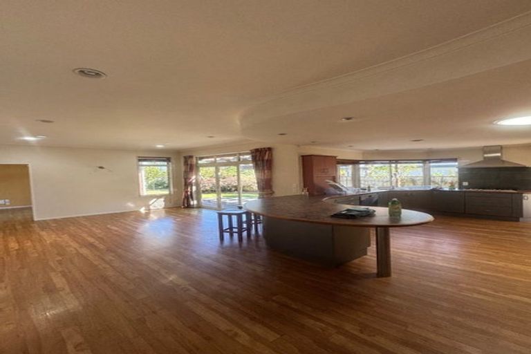 Photo of property in 16 Washington Place, Havelock North, 4130