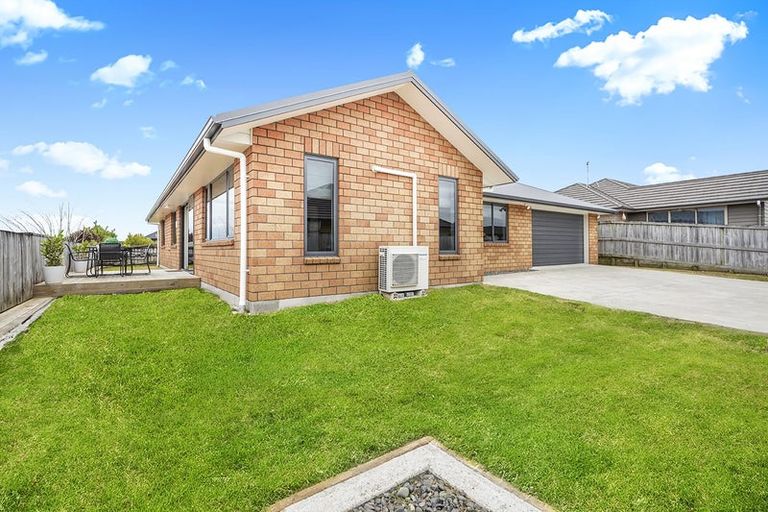 Photo of property in 15 Jack Rise, Grandview Heights, Hamilton, 3200