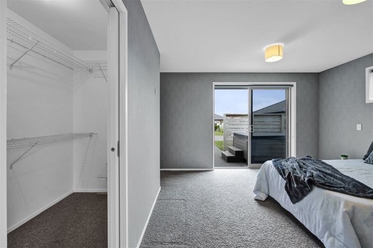 Photo of property in 22 Keene Drive, Bell Block, New Plymouth, 4312