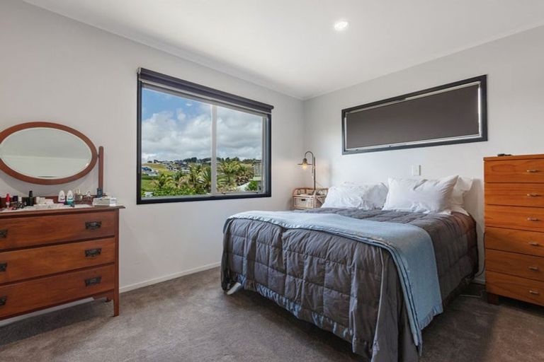 Photo of property in 1 Pohutukawa Drive, Cable Bay, 0420