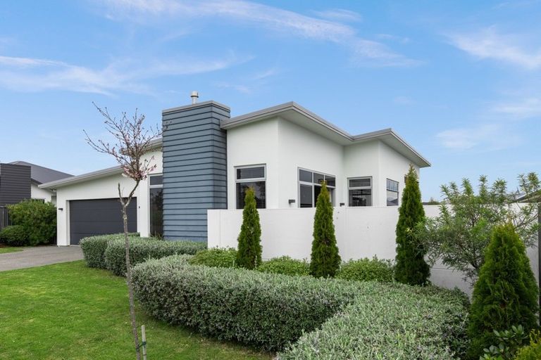 Photo of property in 147 Arataki Road, Havelock North, 4130