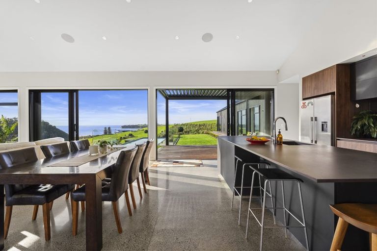 Photo of property in 26 Taha Puke Road, Okura Bush, Albany, 0794