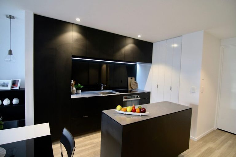 Photo of property in 138d Holly Road, St Albans, Christchurch, 8014