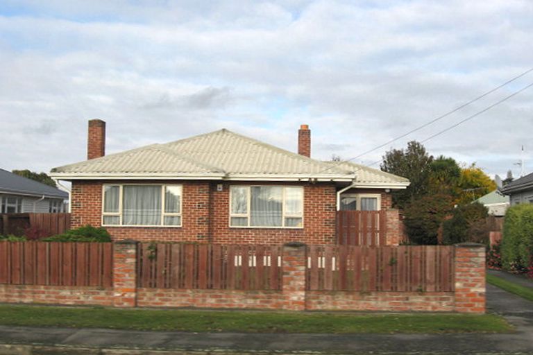 Photo of property in 71 Vagues Road, Northcote, Christchurch, 8052