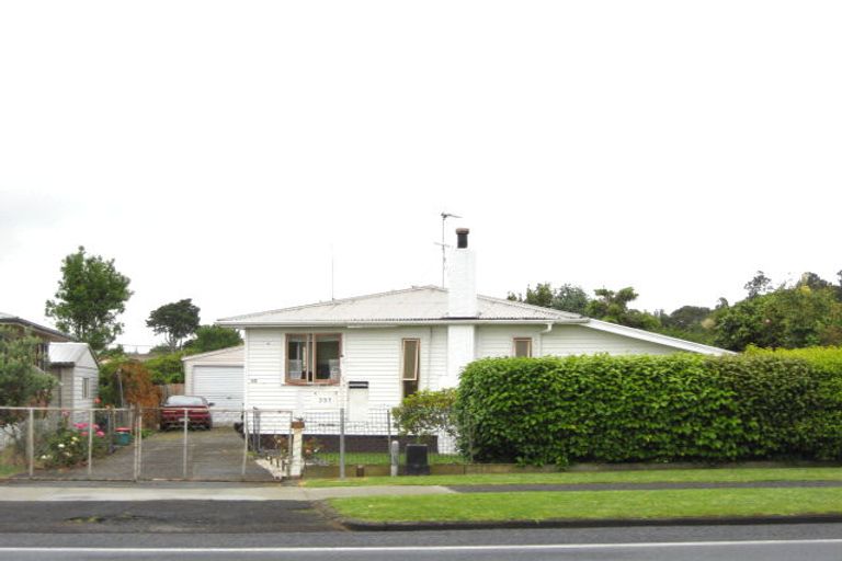 Photo of property in 393 Great South Road, Opaheke, Papakura, 2113