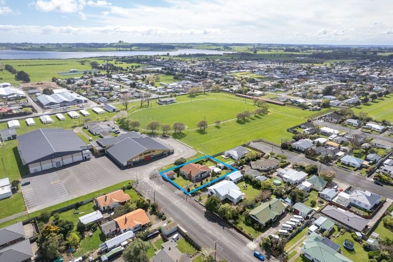 Photo of property in 30 Victoria Street, Levin, 5510