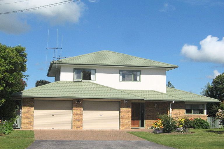 Photo of property in 16 Bowen Street, Cambridge, 3434