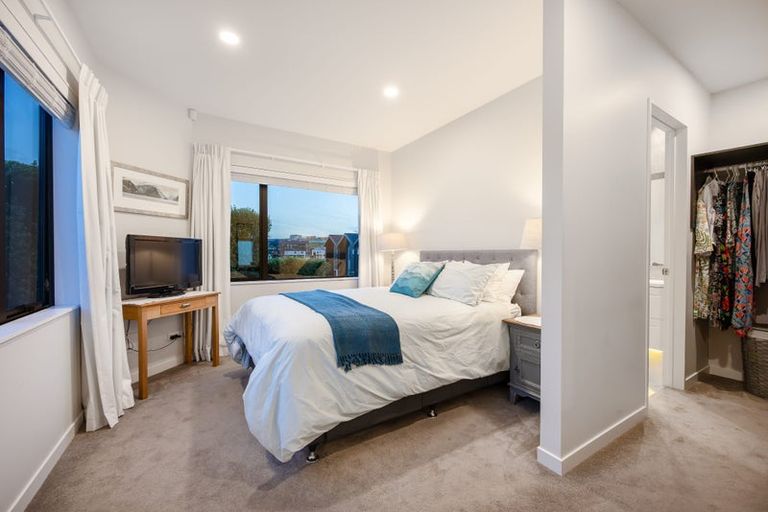 Photo of property in 3 Keel Street, Long Bay, Auckland, 0630