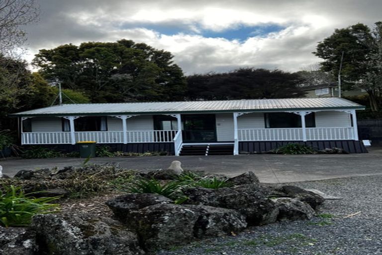 Photo of property in 9 Withers Road, Glen Eden, Auckland, 0602