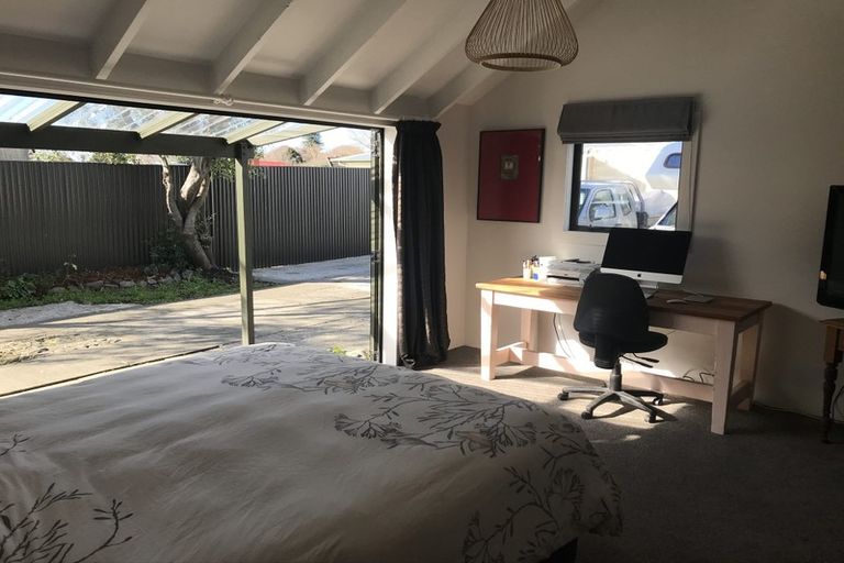 Photo of property in 69 Lipscombe Crescent, Havelock North, 4130