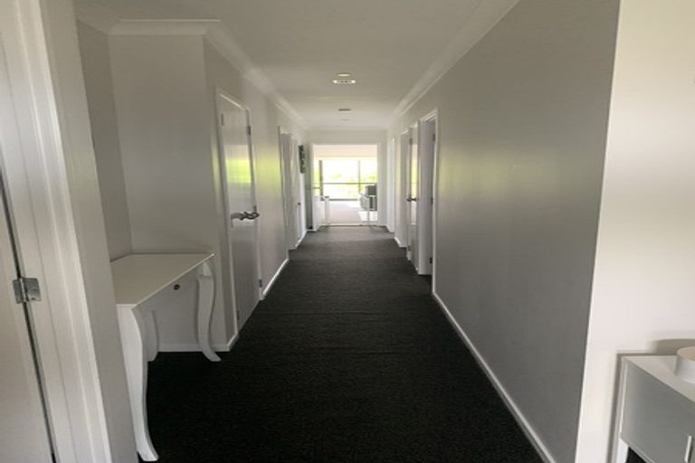 Photo of property in 79 Maylee Crescent, Gulf Harbour, Whangaparaoa, 0930