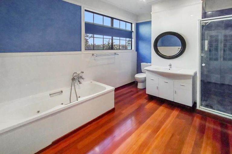 Photo of property in 531 Marine Parade, Napier South, Napier, 4110