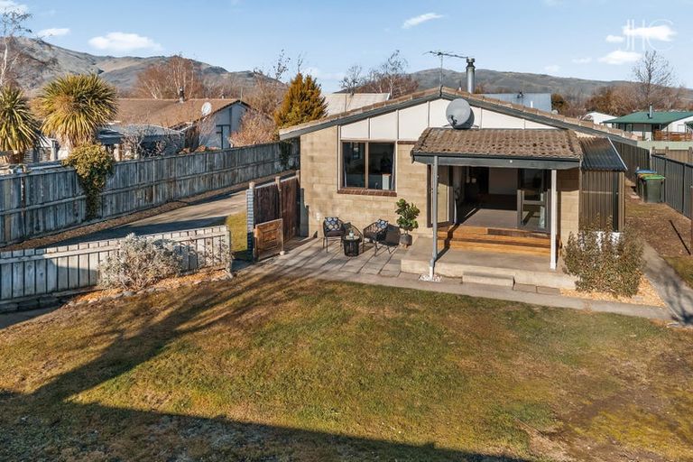 Photo of property in 100 Waenga Drive, Cromwell, 9310