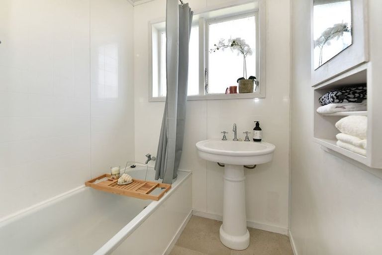 Photo of property in 313 Mahurangi East Road, Snells Beach, 0920