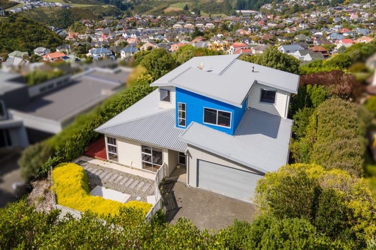 Photo of property in 42 Waverton Terrace, Churton Park, Wellington, 6037