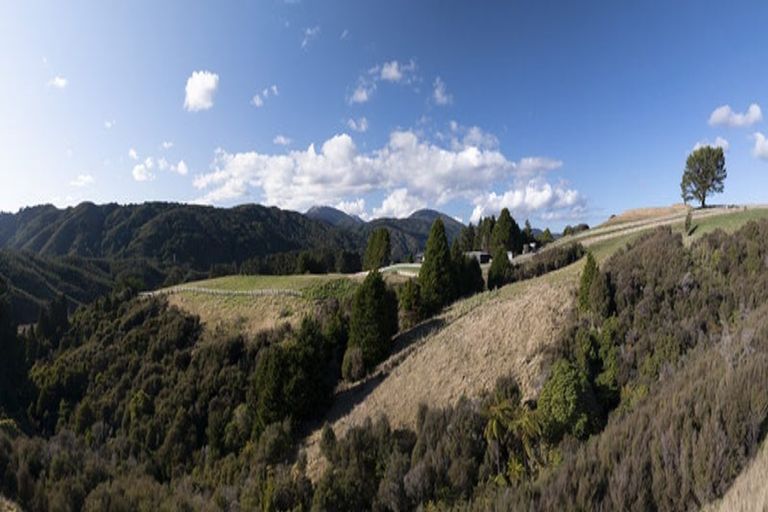 Photo of property in 10 Raikes Road, Kaitoke, Upper Hutt, 5018