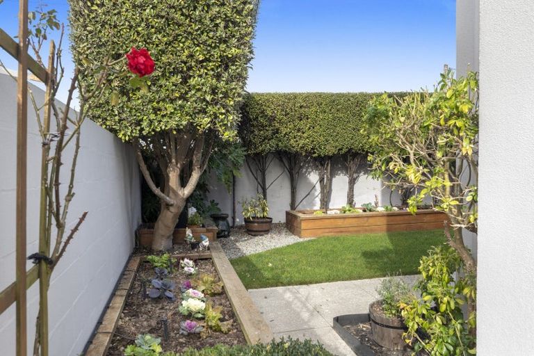 Photo of property in 28 Mayfair Street, Riccarton, Christchurch, 8011