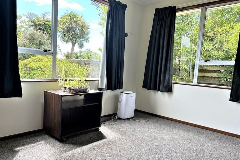 Photo of property in 37 Wakefield Street, Westport, 7825