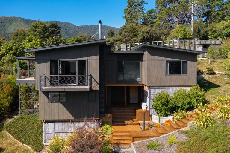 Photo of property in 615 Port Underwood Road, Whatamango Bay, Picton, 7281